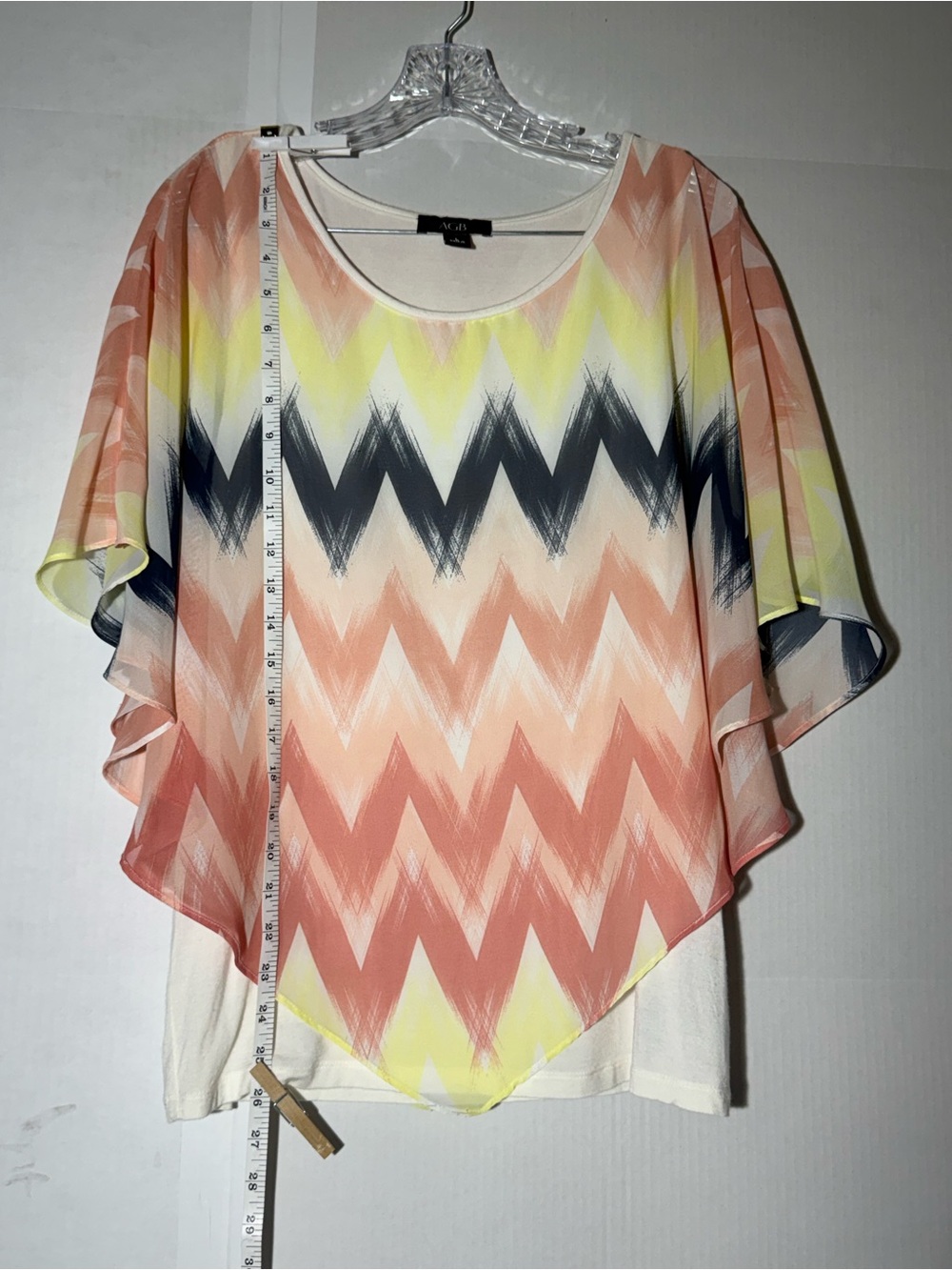 AGB Peach, Yellow & Navy Chevron Dolman Tunic Sz L